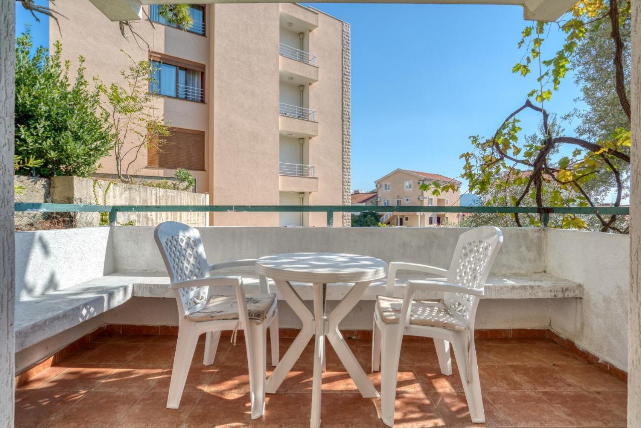 Petrovac Apartmani Olga מראה חיצוני תמונה