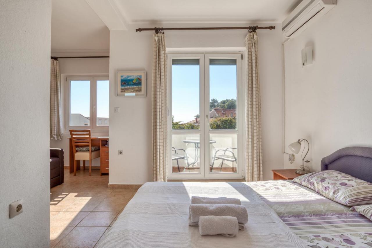 Petrovac Apartmani Olga מראה חיצוני תמונה